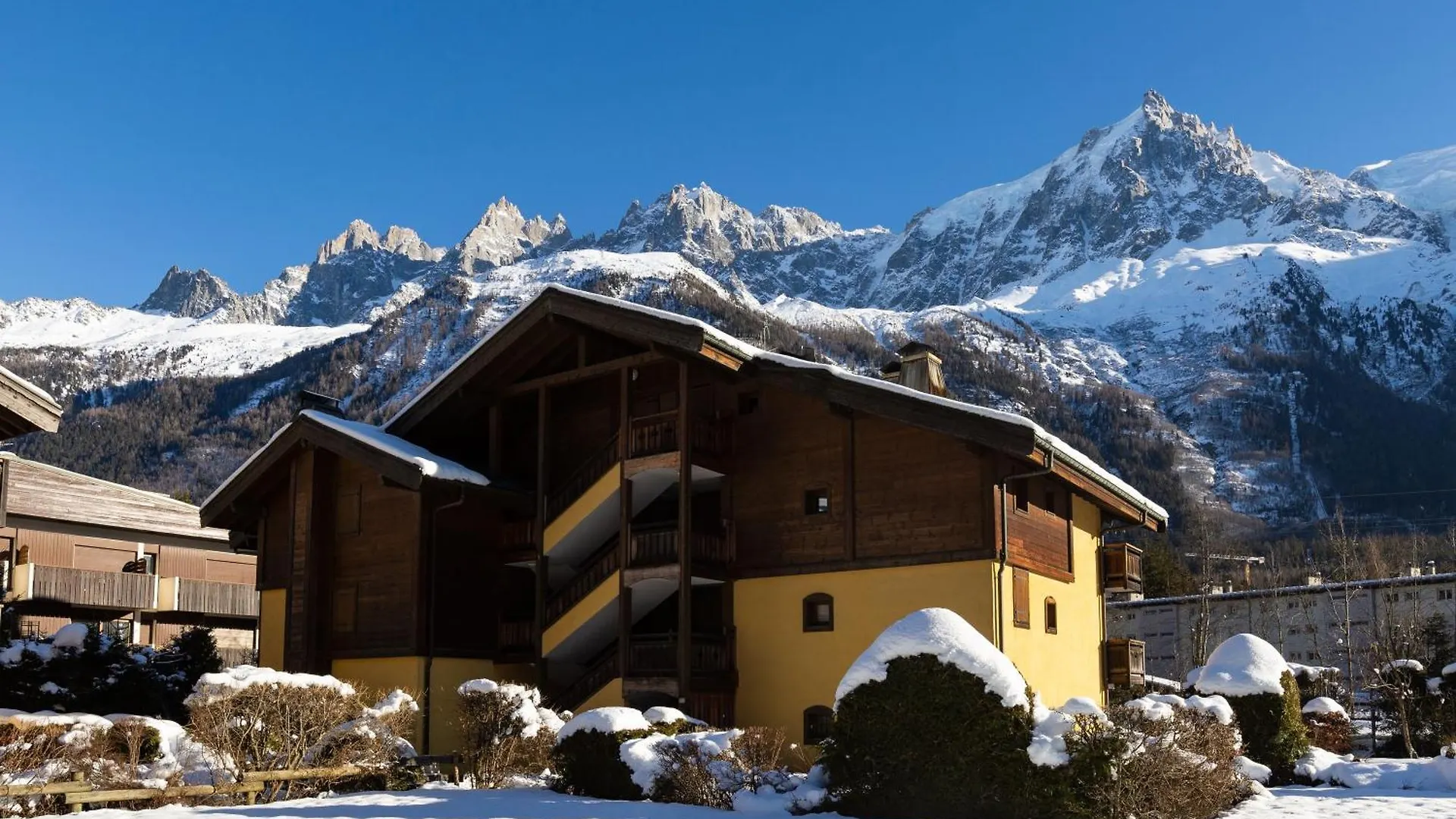 Apartment Appartement Les Capucins 22 - Happy Rentals Chamonix